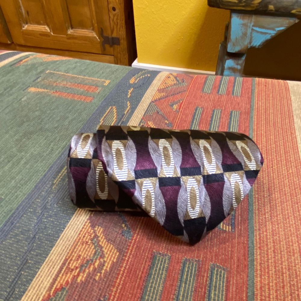 Joseph & Feiss International Tie Men's 100% Silk Abstract Geometric Purple Gold